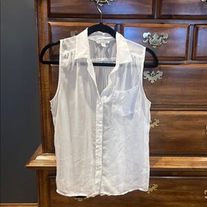 Women’s White Sleeveless Shirt